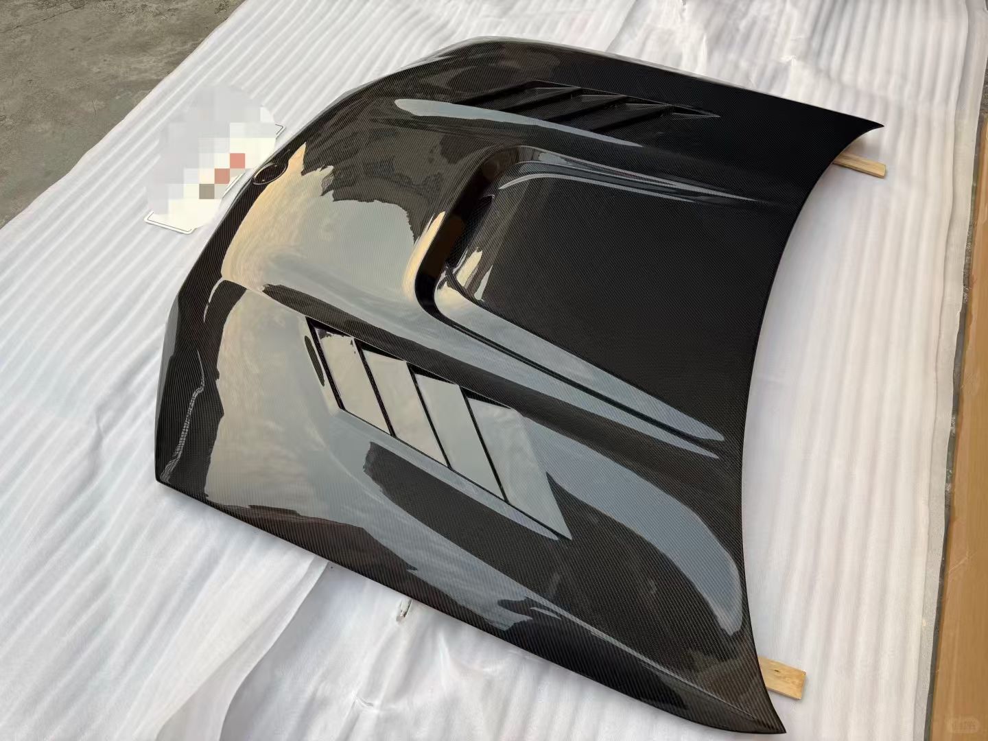 New Model Carbon Fiber Hood Su - огляд і ціна Model Kit Bmw
