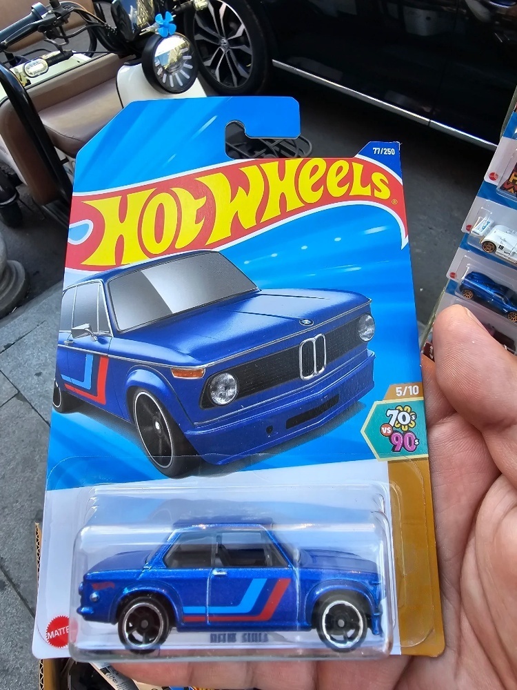 New Hot Wheels 2025 N Case, Po - огляд і ціна Model Kit Bmw