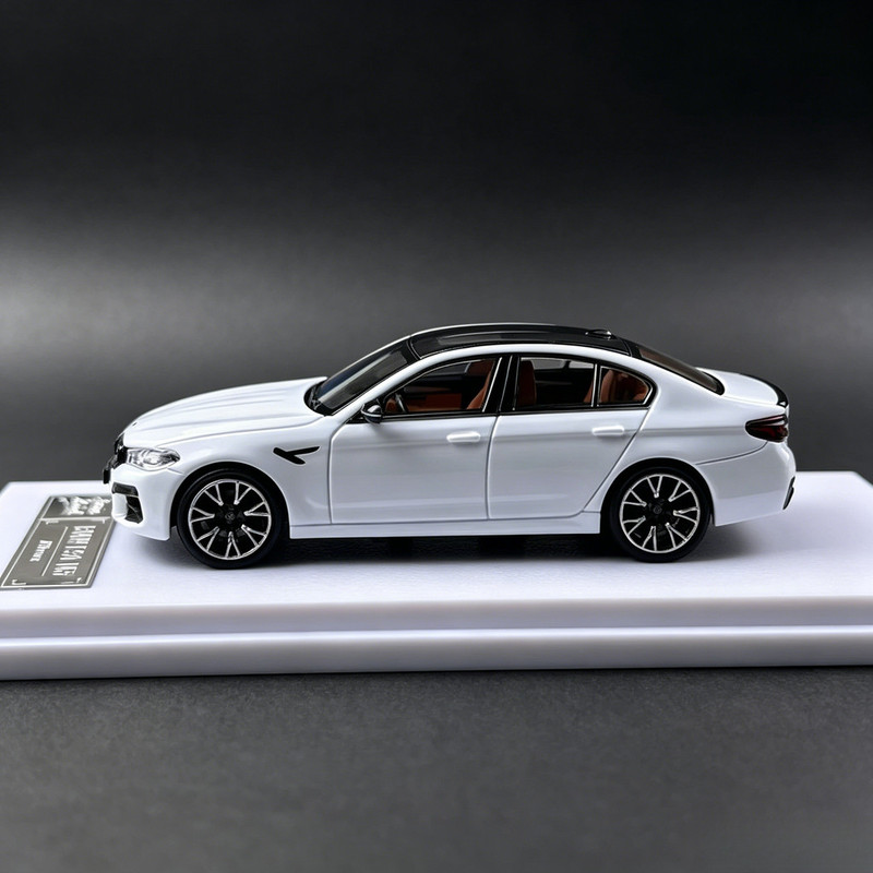 Howie Model 1/64 NEW BMW M5 F9 - огляд і ціна Model Kit Bmw